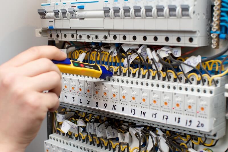 三矢電工のお仕事